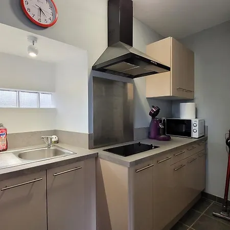 Maison 1 Chambre Wifi Et Parking Gratuit Feriehus