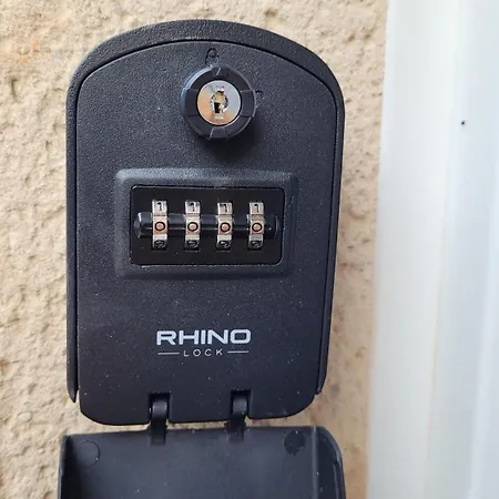 Maison 1 Chambre Wifi Et Parking Gratuit * Cintegabelle