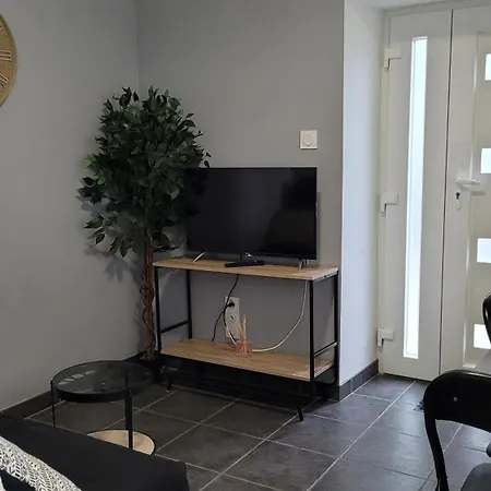 Holiday home Maison 1 Chambre Wifi Et Parking Gratuit